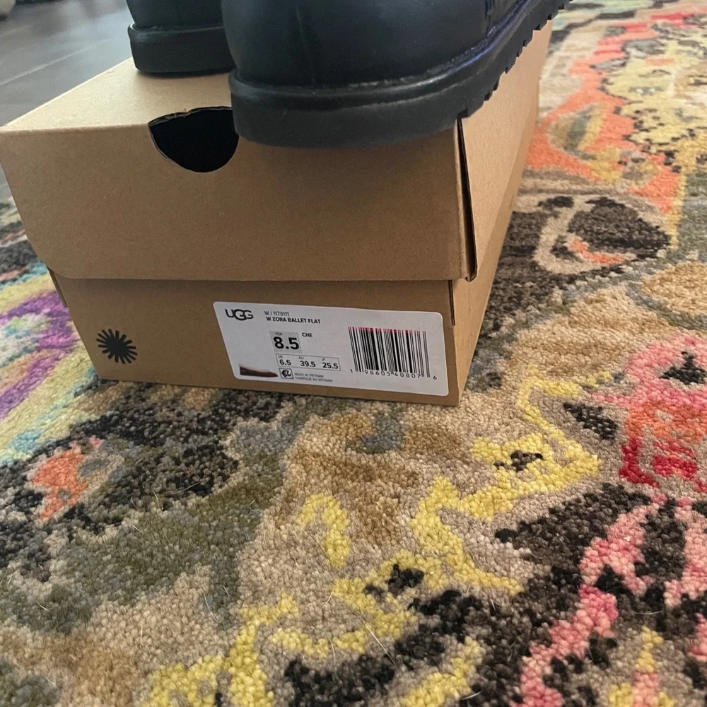 UGG Women's Black and Cream zora ballet flats - Picture 2 of 8